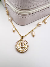 Load image into Gallery viewer, Zirconia pizza pendant necklace with freshwater pearl
