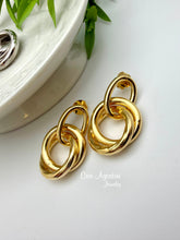 Load image into Gallery viewer, Intertwined round hoop link earrings
