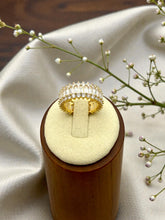 Load image into Gallery viewer, Luxurious baguettes and cz large ring
