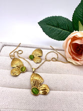 Load image into Gallery viewer, Butterfly with natural gemstone jewelry set
