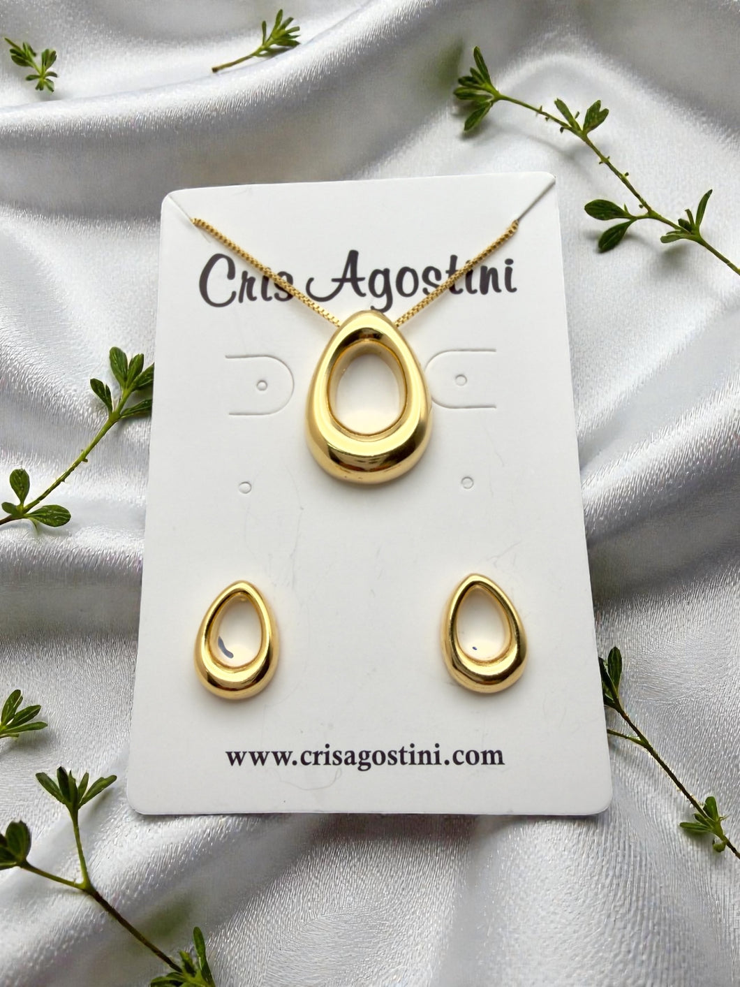 Open organic drop inside set