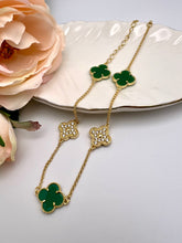 Load image into Gallery viewer, Flat and cz VC clover choker necklace
