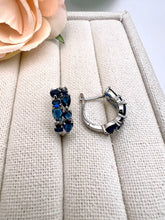 Load image into Gallery viewer, Classic princess high quality cz diamond earrings
