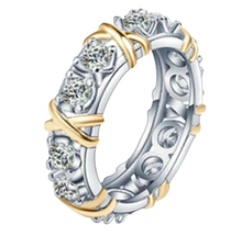 Load image into Gallery viewer, Interlaced cz diamond gold detail ring
