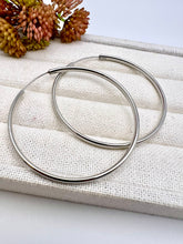 Load image into Gallery viewer, Classic 2.3&#39; diameter hoop earrings
