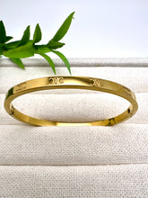 Load image into Gallery viewer, Celi basic monogram bracelet
