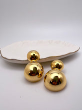 Load image into Gallery viewer, Half ball 2 different sizes stud earrings
