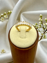 Load image into Gallery viewer, Baguette half-eternity ring
