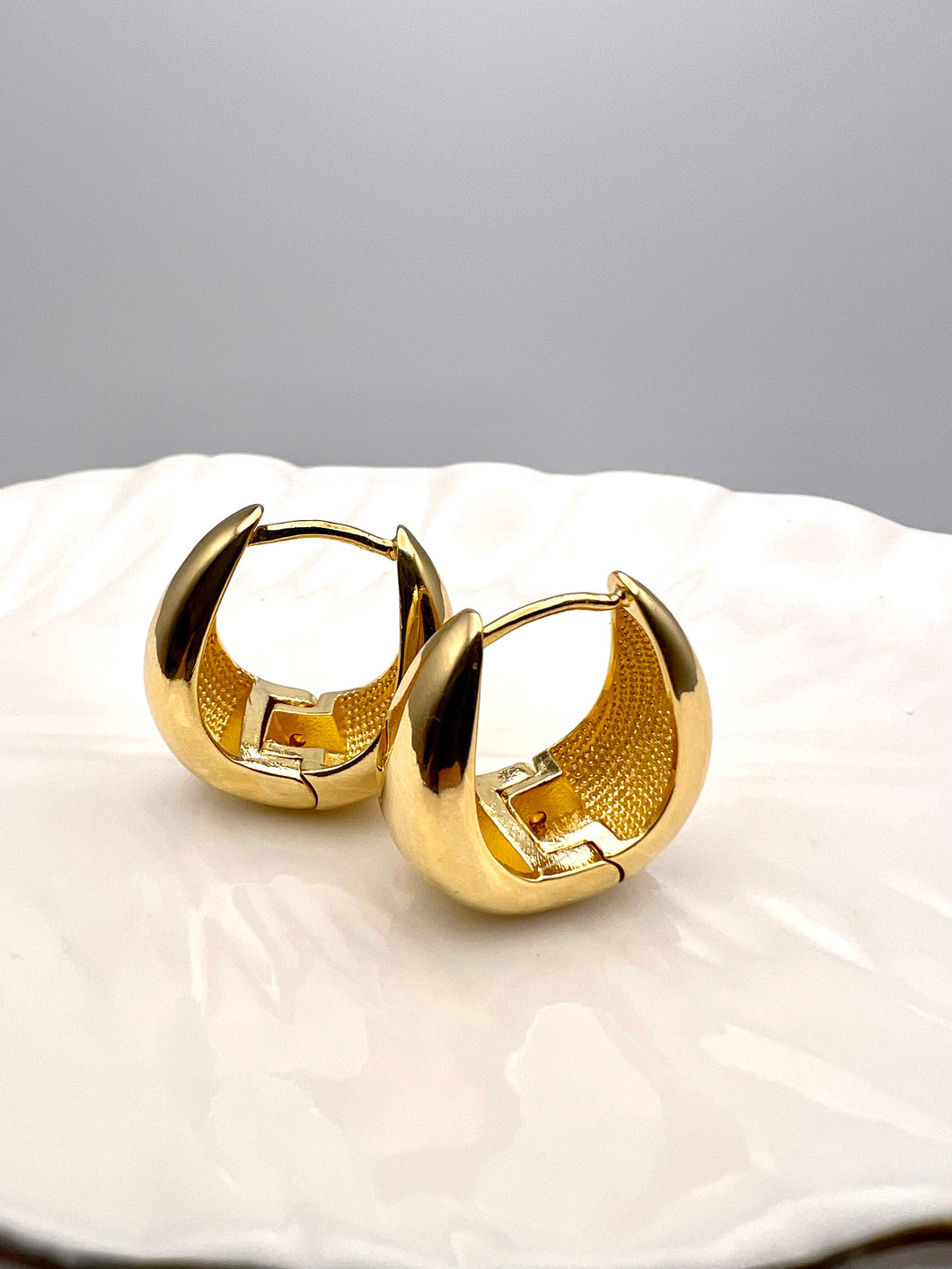 Sleek bold teardrop gold plated hoop earrings