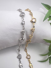 Load image into Gallery viewer, Delicate crystal heart bracelet
