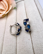 Load image into Gallery viewer, Classic princess high quality cz diamond earrings
