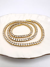 Load image into Gallery viewer, Tennis choker fine-cut cz and jewel clasp necklace gold plated
