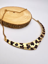 Load image into Gallery viewer, African line seductive collection necklace
