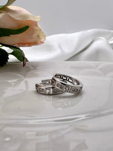 Load image into Gallery viewer, Delicate small Versa inspired hoop earrings
