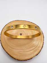 Load image into Gallery viewer, Bangle Caryer inspired bracelet
