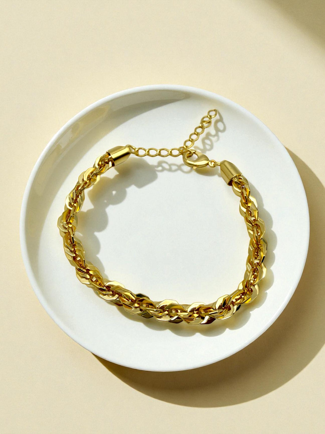 Thick twisted link bracelet