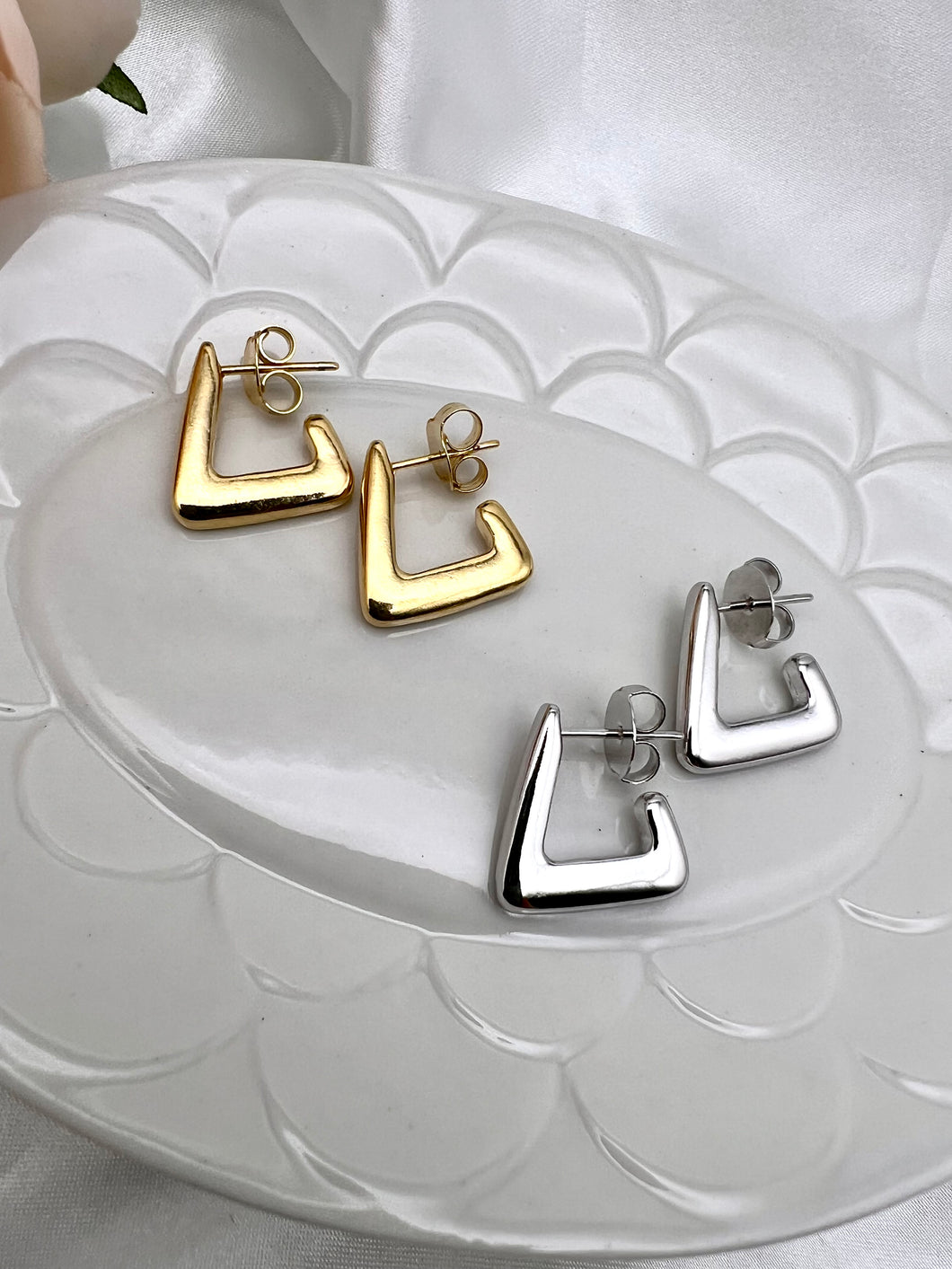 Geometric triangle push back earrings