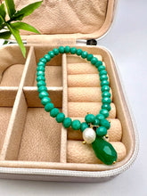 Load image into Gallery viewer, Crystal and jade amazonite bracelet
