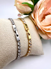 Load image into Gallery viewer, Tennis bracelet 4mm cz fold over clasp Valentina

