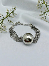 Load image into Gallery viewer, Layered chain round ball bracelet
