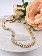 Load image into Gallery viewer, German thread and crystal navettes choker necklace
