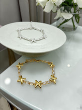 Load image into Gallery viewer, Cz bracelet X baguette
