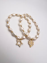 Load image into Gallery viewer, Freshwater pearl with pendant options bracelet
