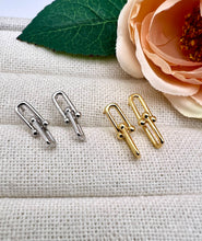 Load image into Gallery viewer, Tiny light tify link earrings
