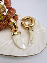 Load image into Gallery viewer, Thick hoop earrings with mother-of-pearl saber tooth
