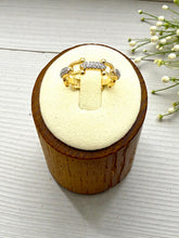 Load image into Gallery viewer, Tiffy links cz set ring
