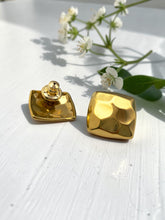 Load image into Gallery viewer, Square hammered organic earrings

