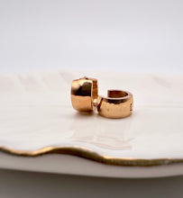 Load image into Gallery viewer, Plain wide basic rose gold plated hoop earrings
