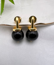 Load image into Gallery viewer, Round black agate stud earrings
