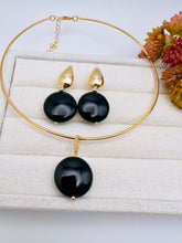 Load image into Gallery viewer, Black agate coin pendant choker necklace
