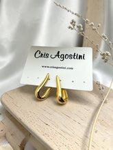 Load image into Gallery viewer, Plain comma shaped earrings
