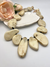 Load image into Gallery viewer, Acrylic irregular stones handmade necklace
