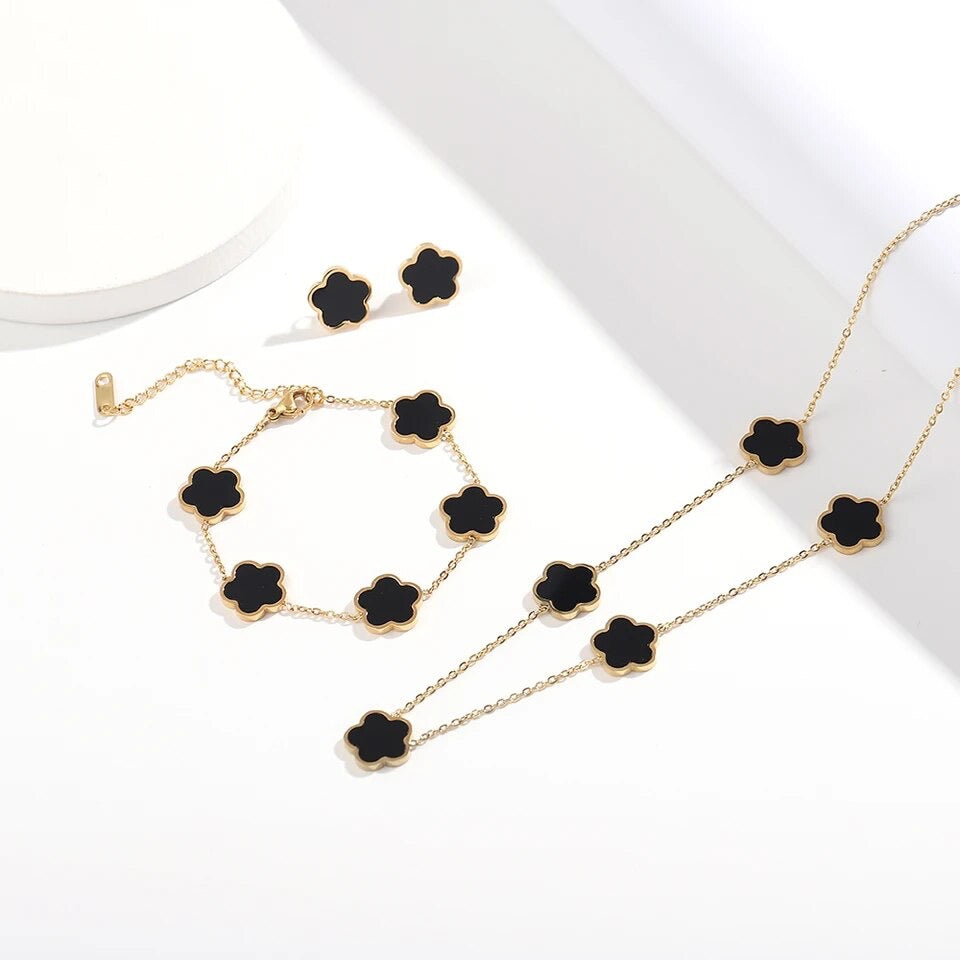 Black Van Cley clover set earrings bracelet necklace