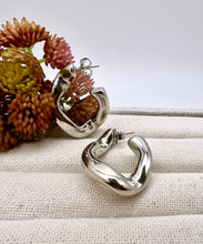 Load image into Gallery viewer, Light twisted push back hoop earrings
