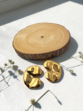 Load image into Gallery viewer, Organic hammered push back earrings
