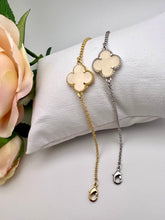 Load image into Gallery viewer, Solitaire VC flat clover bracelet
