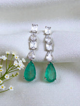 Load image into Gallery viewer, Long party crystal drop end earrings
