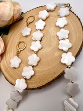 Load image into Gallery viewer, Mother of pearl hoop and necklace jewelry set
