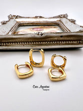 Load image into Gallery viewer, Set of 2 plain square earrings
