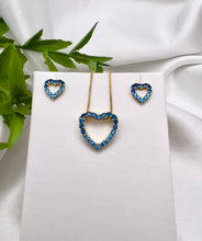 Load image into Gallery viewer, Blue cz heart shape fine finish set
