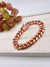 Load image into Gallery viewer, Bold Statement rose link bracelet
