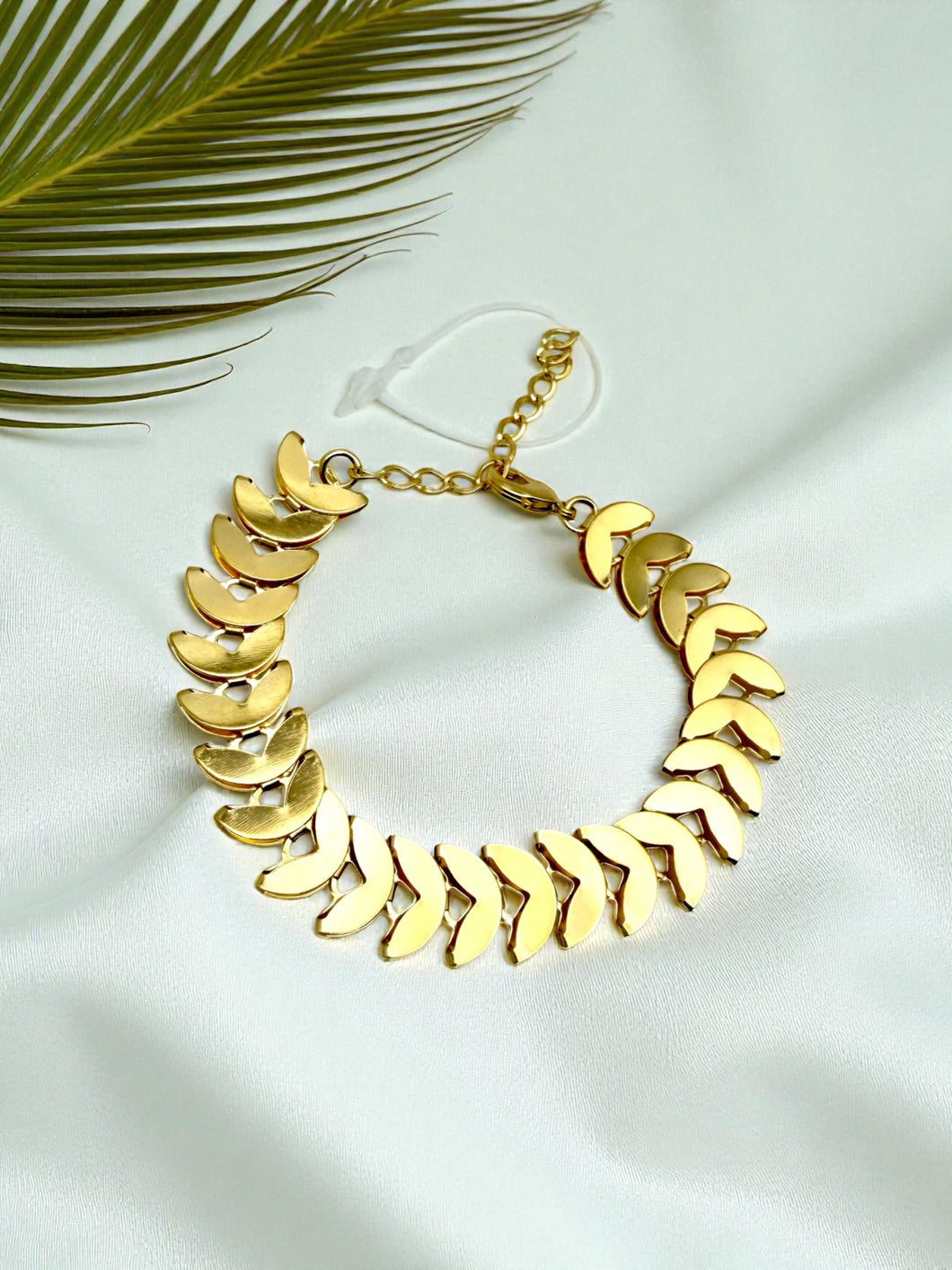 Wide fish scale bracelet