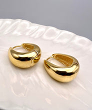 Load image into Gallery viewer, Sleek bold teardrop gold plated hoop earrings
