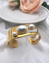 Load image into Gallery viewer, Seductive Collection pearl detail open bracelet
