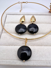 Load image into Gallery viewer, Black agate coin pendant choker necklace
