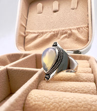 Load image into Gallery viewer, Vintage Silver plated simulated moon gem ring
